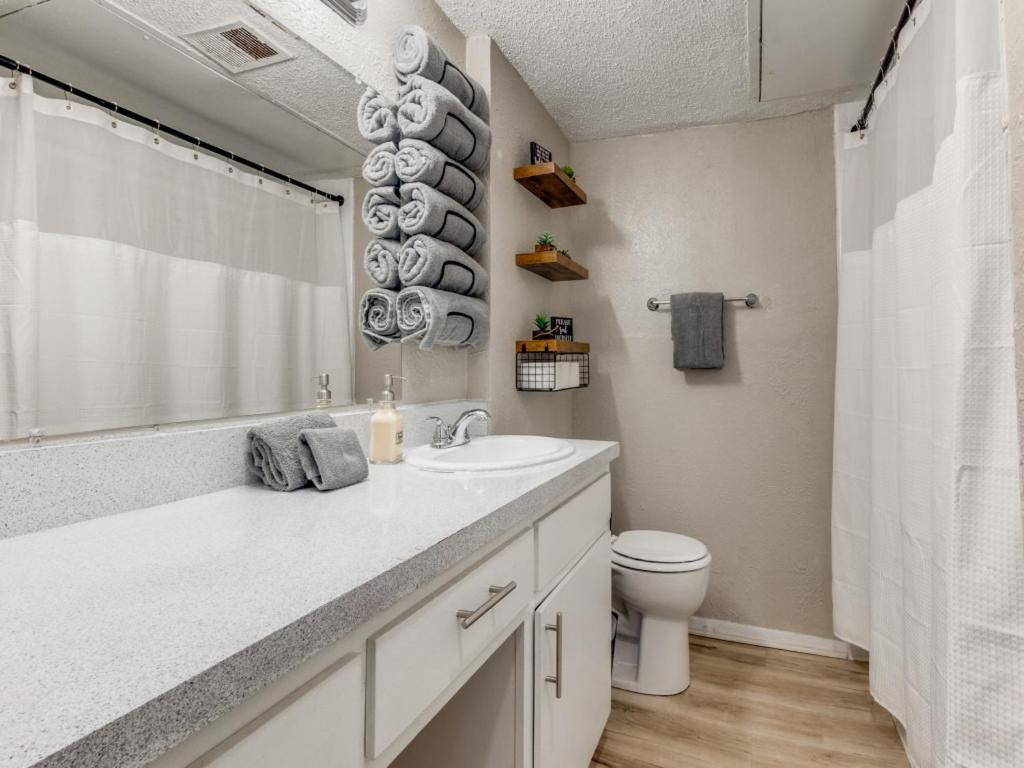 6 Min To Ut Southwestern_Fast Wi-Fi Apartment Далас Екстериор снимка